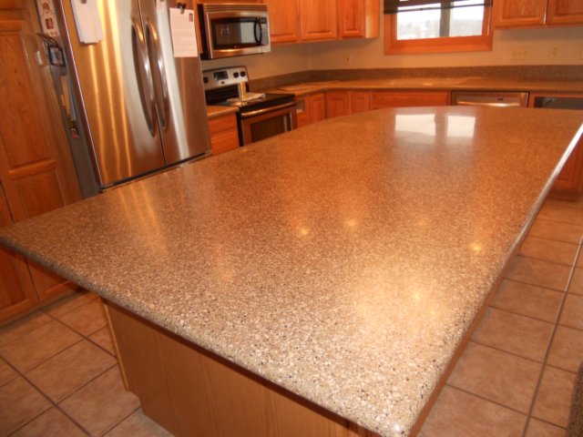 countertopsolidsurfaceislandquarrystonepicture063.jpg